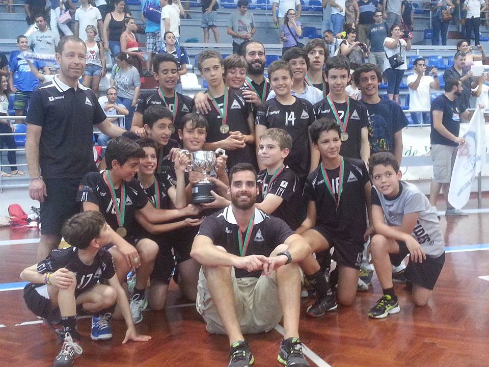 Minis B Masculinos Campeões Nacionais de Voleibol