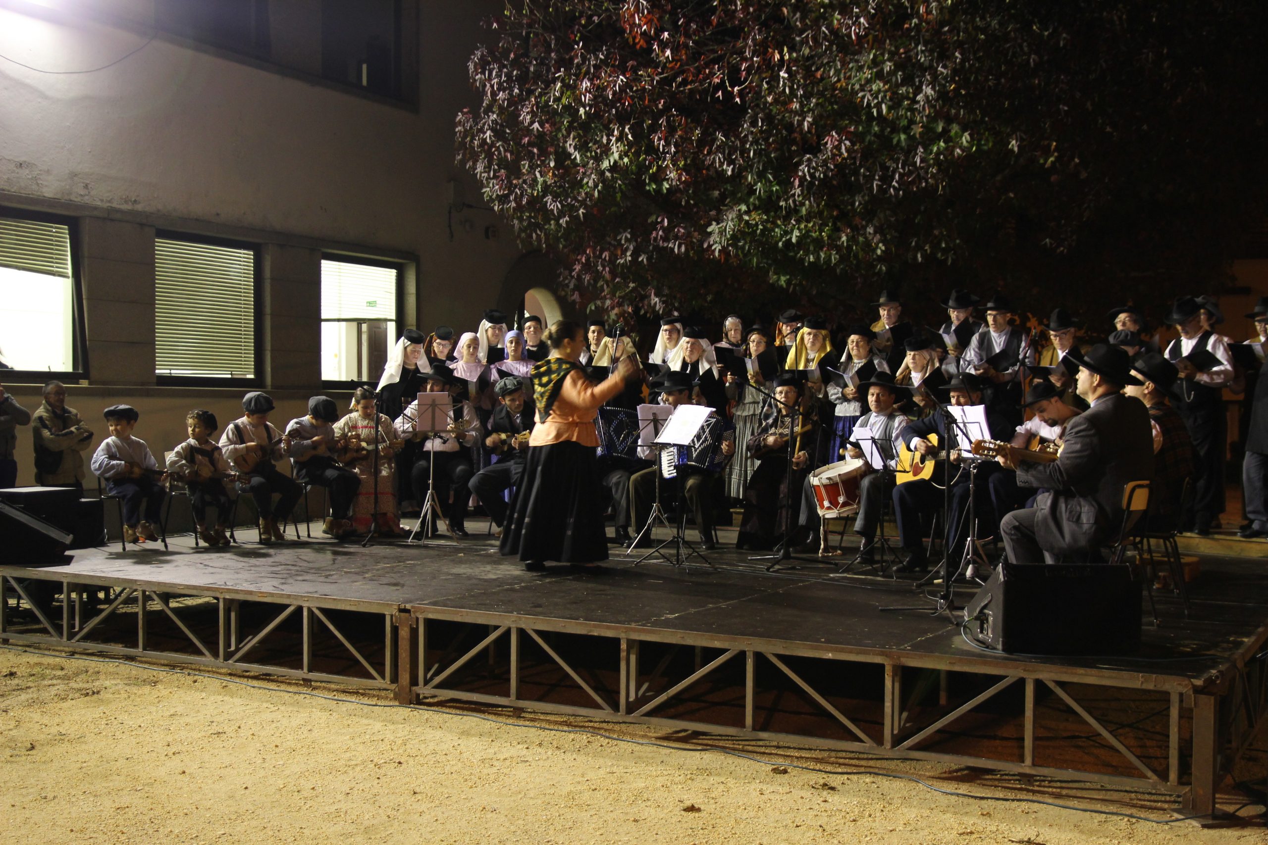 Festa de S. Martinho pelo Rancho dos Altos-Céus