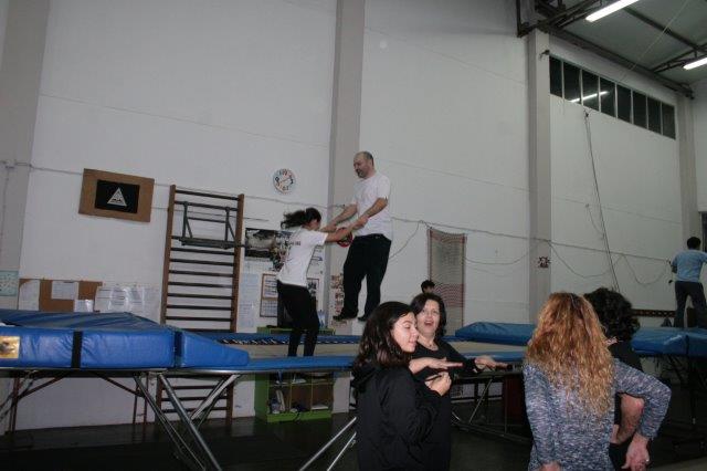 Pais treinam Trampolins na AAE