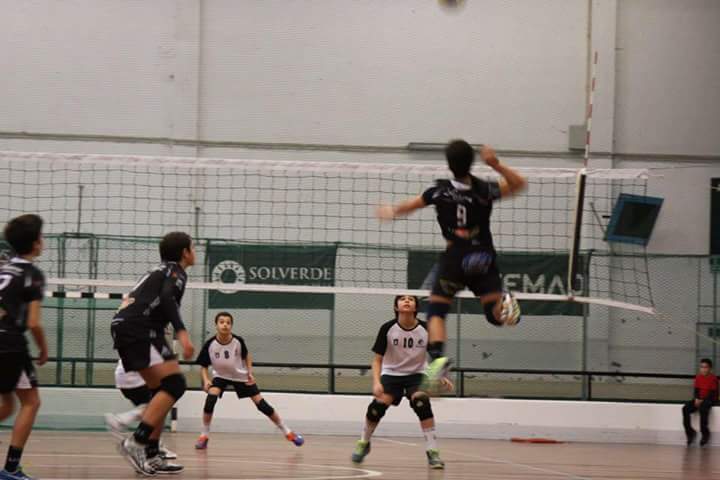 Resumos das jornadas no voleibol da Académica de Espinho