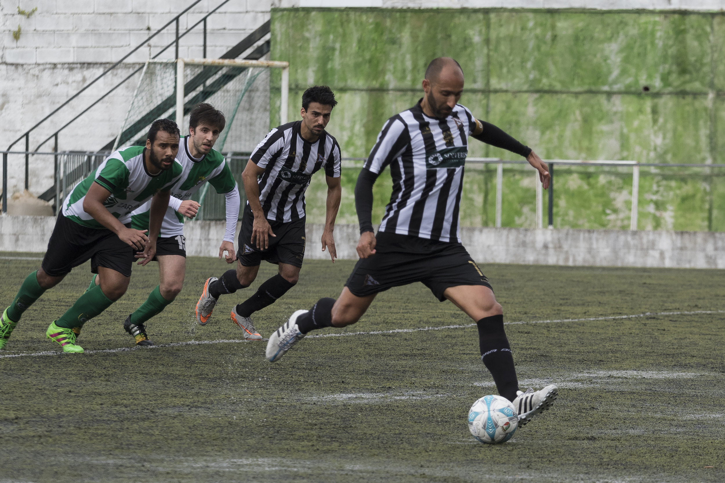 Sp. Espinho defronta Lourosa na abertura do campeonato