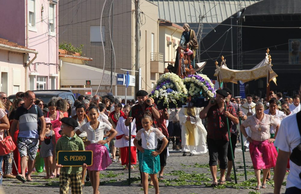 Procissão atraiu milhares de pessoas às Festas S. Pedro em Espinho