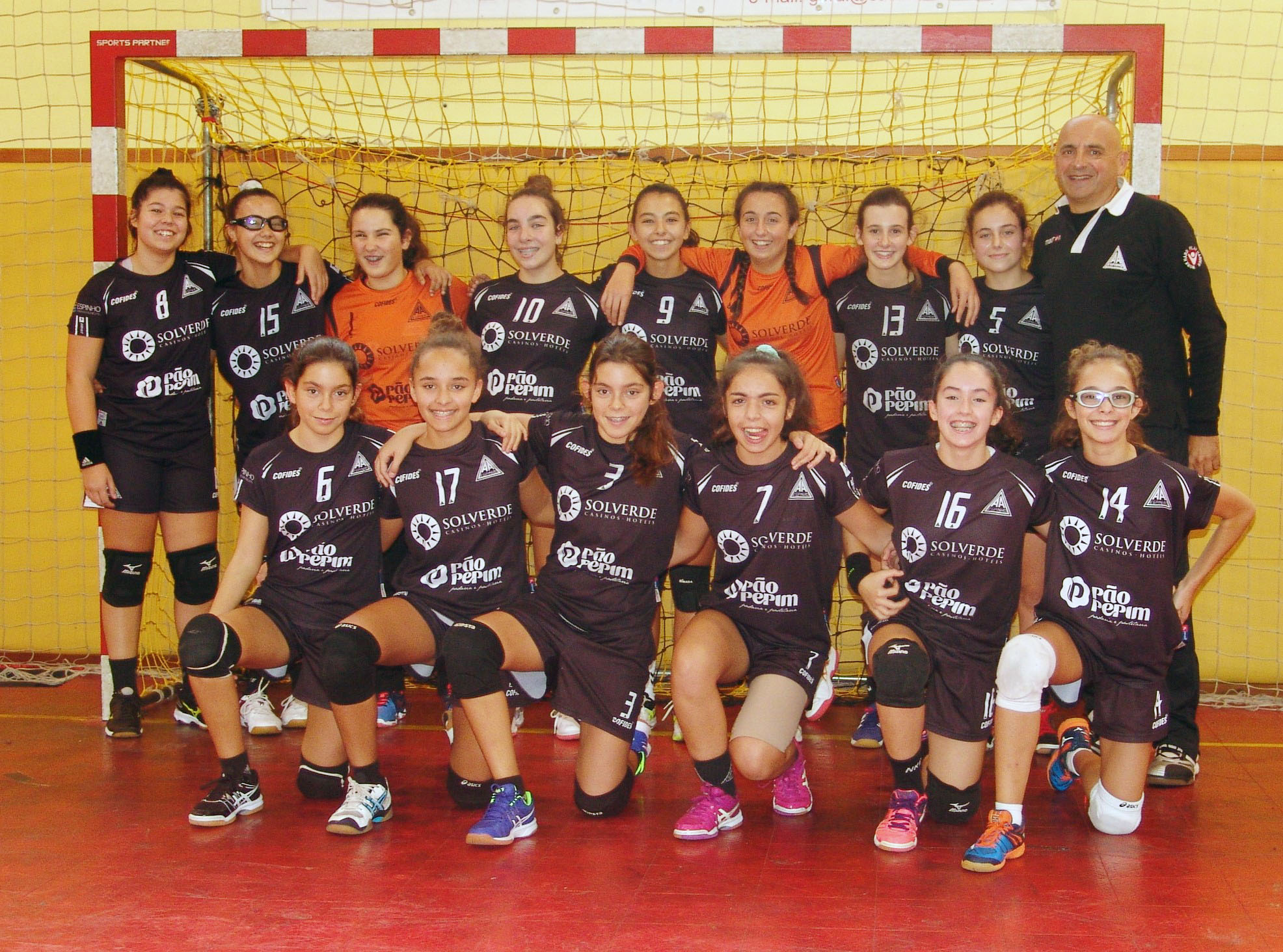 Andebol AAE: Iniciadas a uma vitória do apuramento à fase seguinte