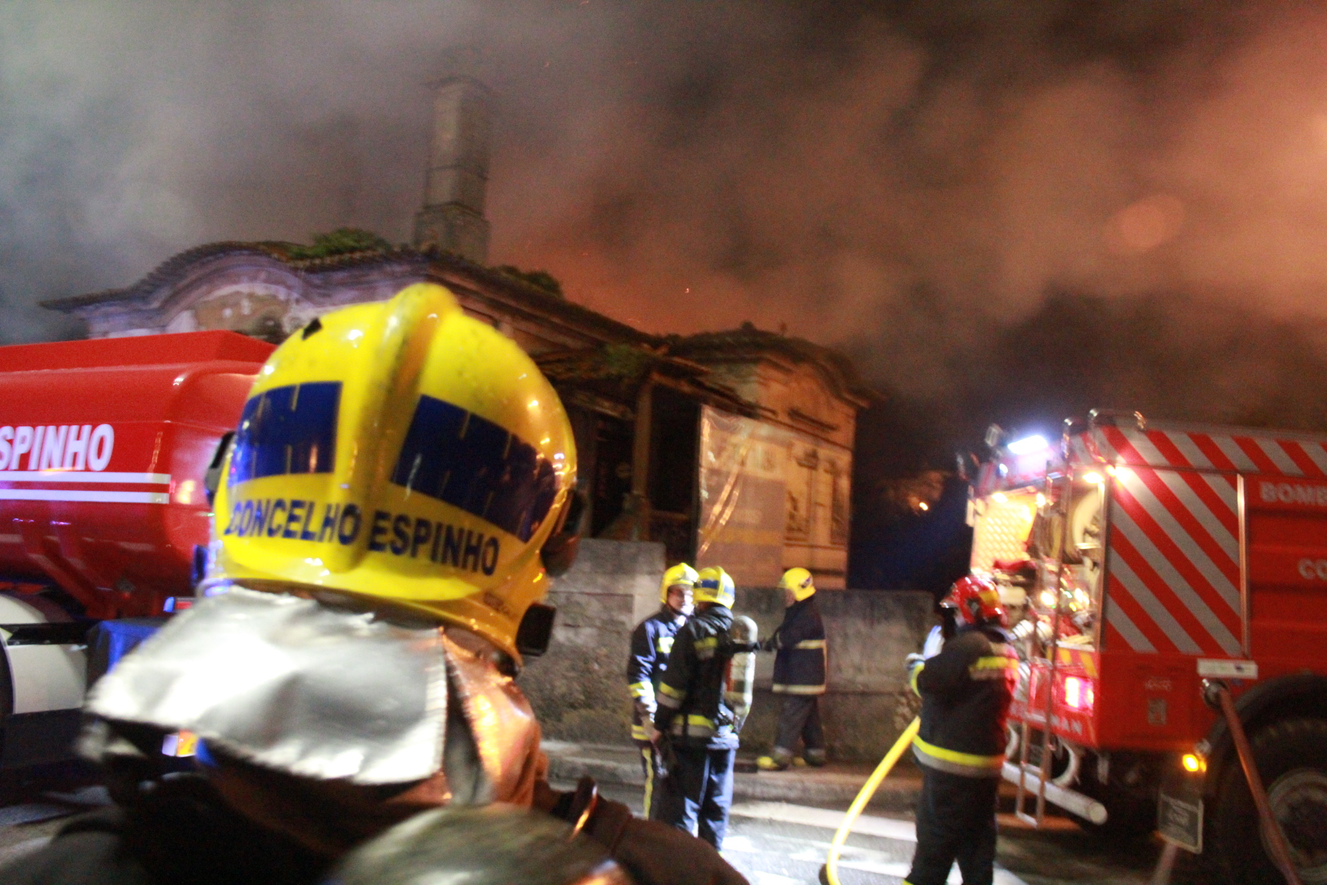 Múltiplo incêndios em Espinho
