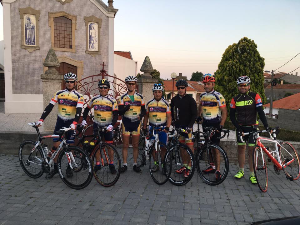 Ciclistas de Paramos em viagem até Santiago Compostela