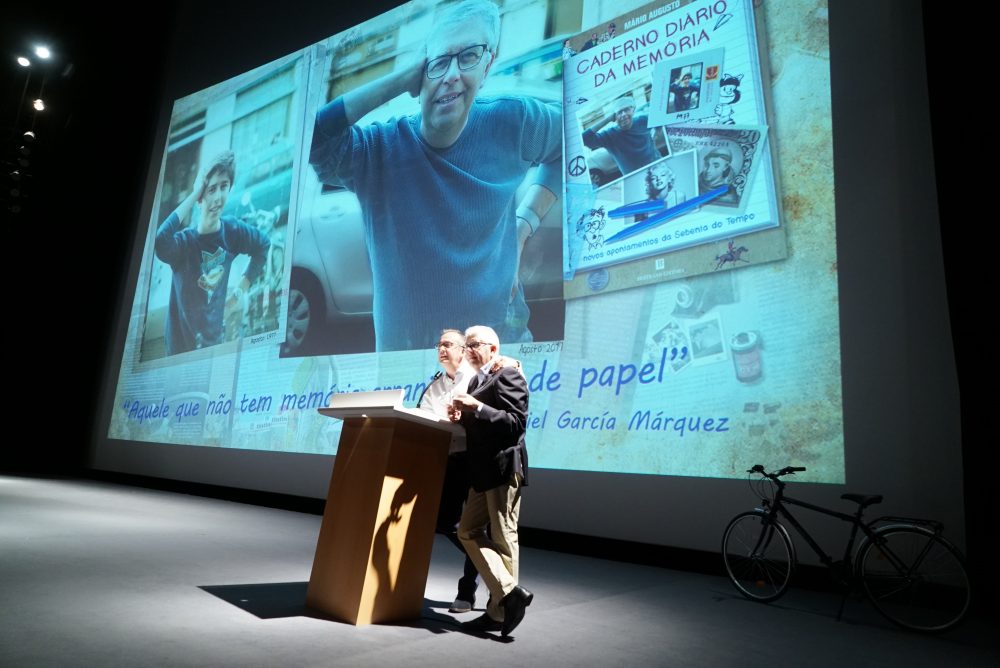 Mário Augusto lança novo livro no Centro Multimeios