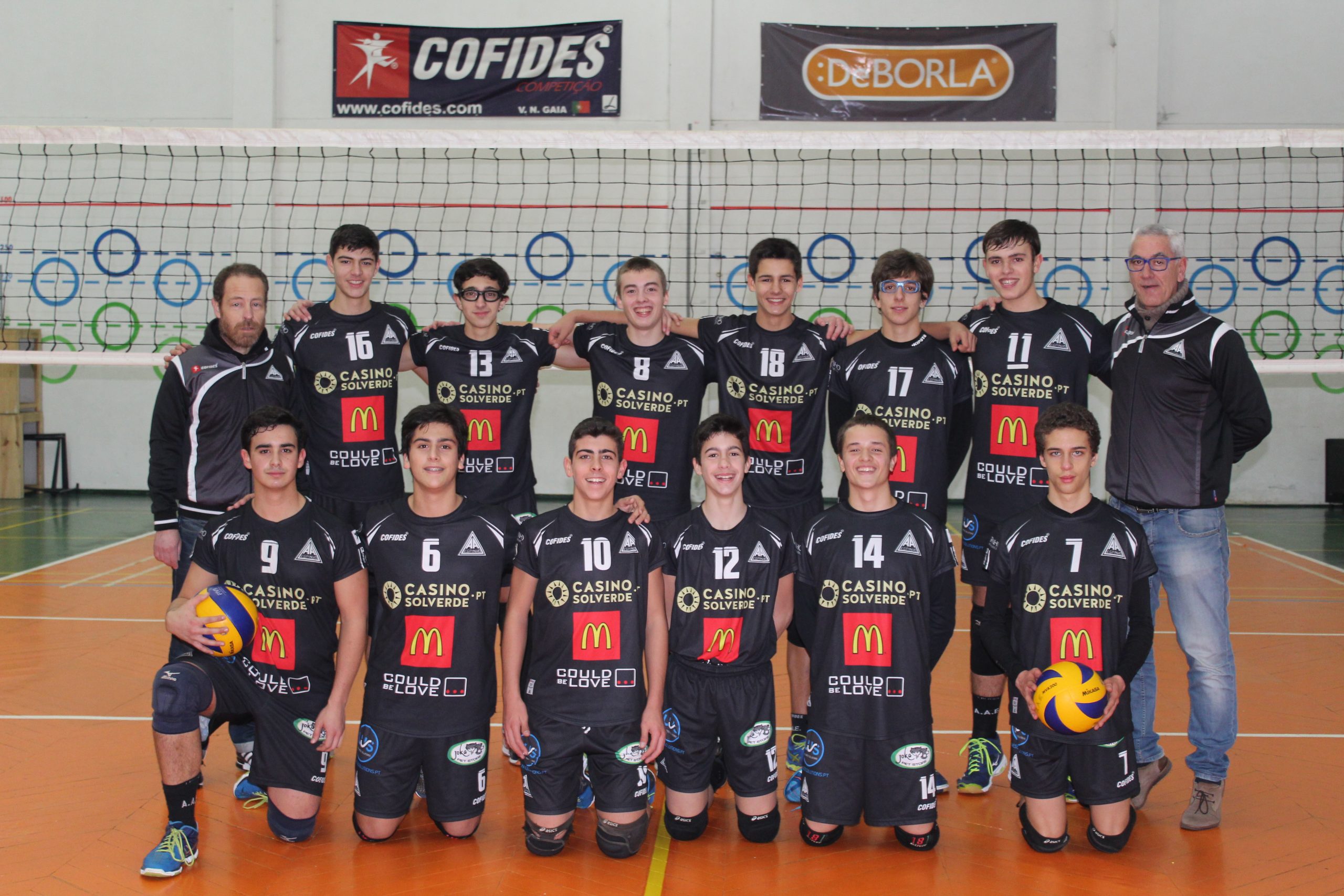 Voleibol AAE: Resultados de formação
