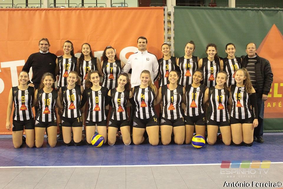 Voleibol: Juvenis femininas do SCE vencem campeãs nacionais