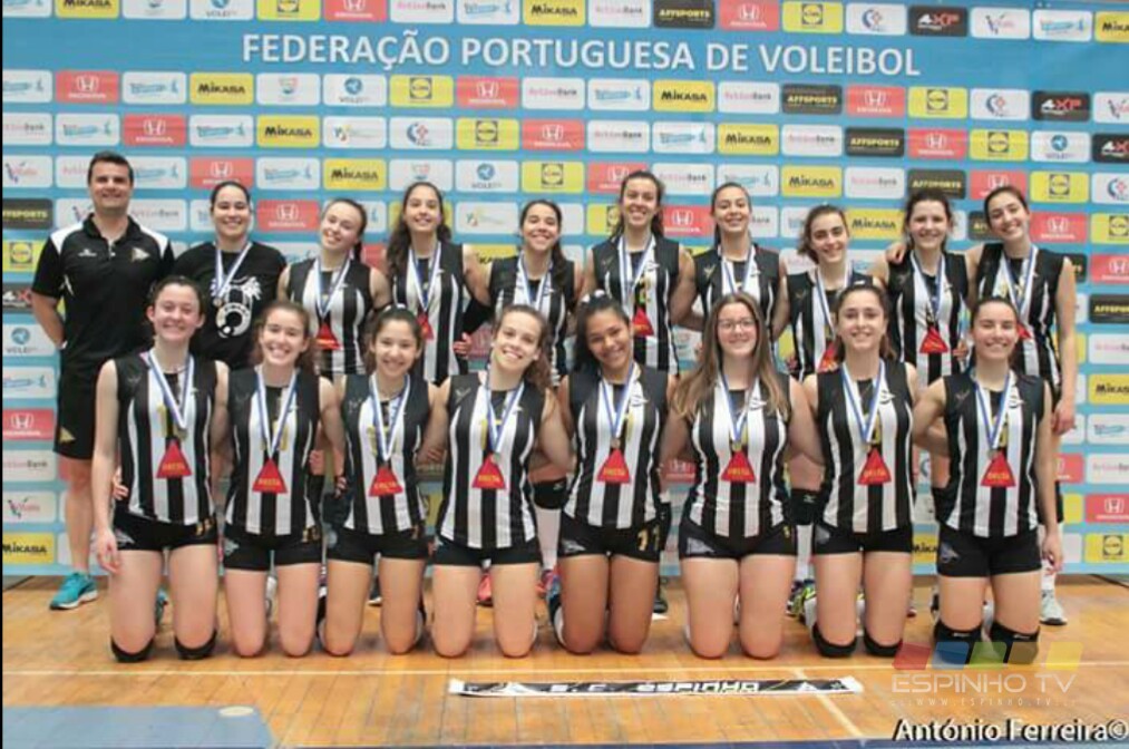 Voleibol SCE: Juvenis cedem apenas contra as vice-campeãs nacionais !