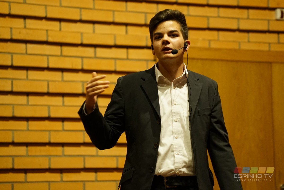 AEMGA organizou uma “Teen Talks”