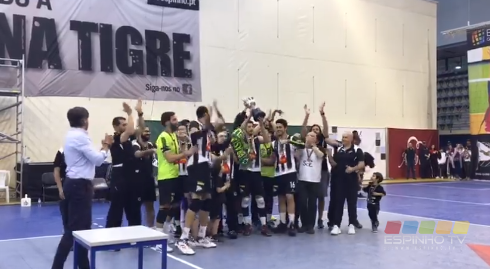 Voleibol: SCE fecha a temporada tal como começou: a vencer