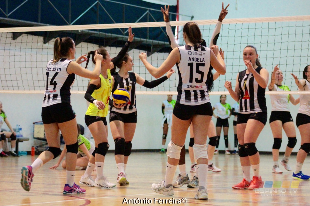 Voleibol: Seniores femininas do SCE sobem à II Divisão