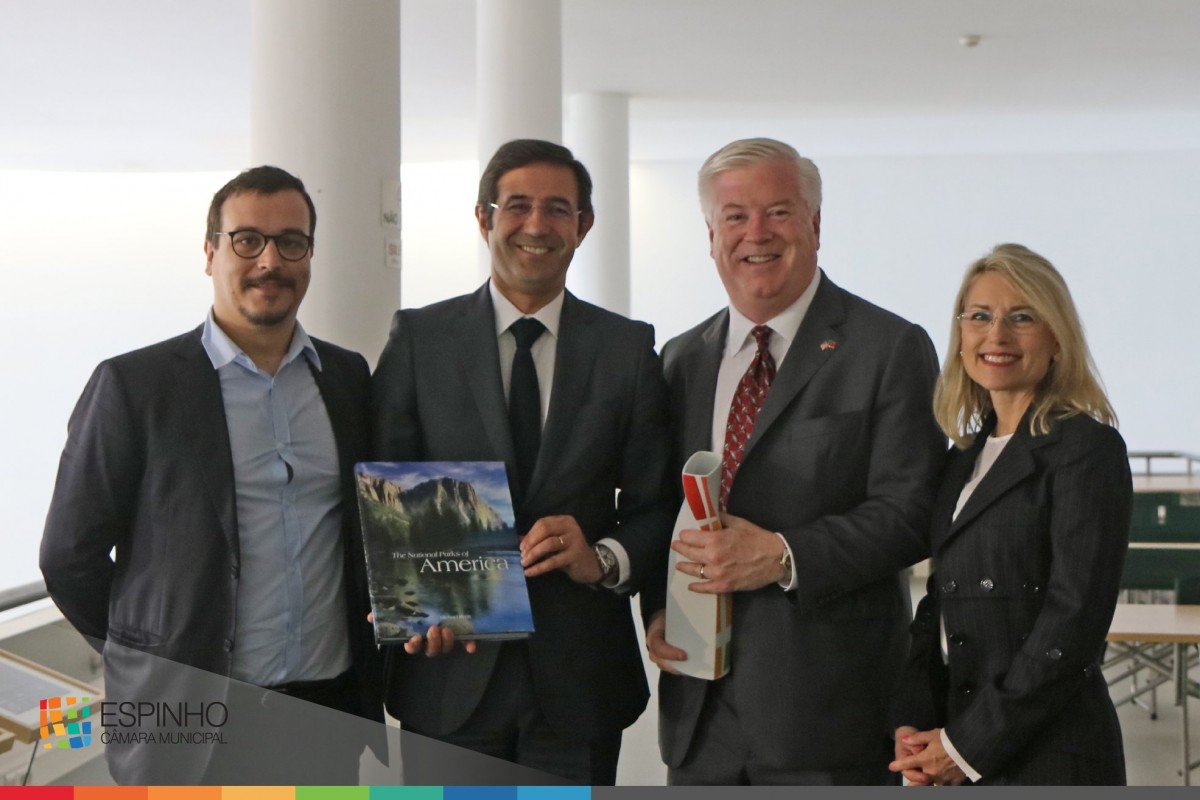 Embaixador dos Estados Unidos em Espinho
