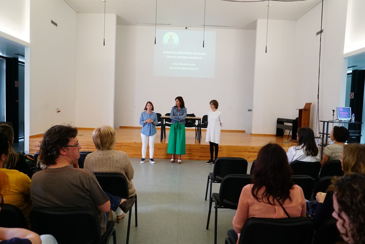 ADCE Realiza sessão “Mindfulness em contexto escolar”