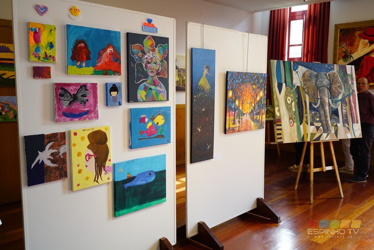 Inaugurada Exposição Coletiva dos alunos da Oficina das Artes de Laura Bártolo