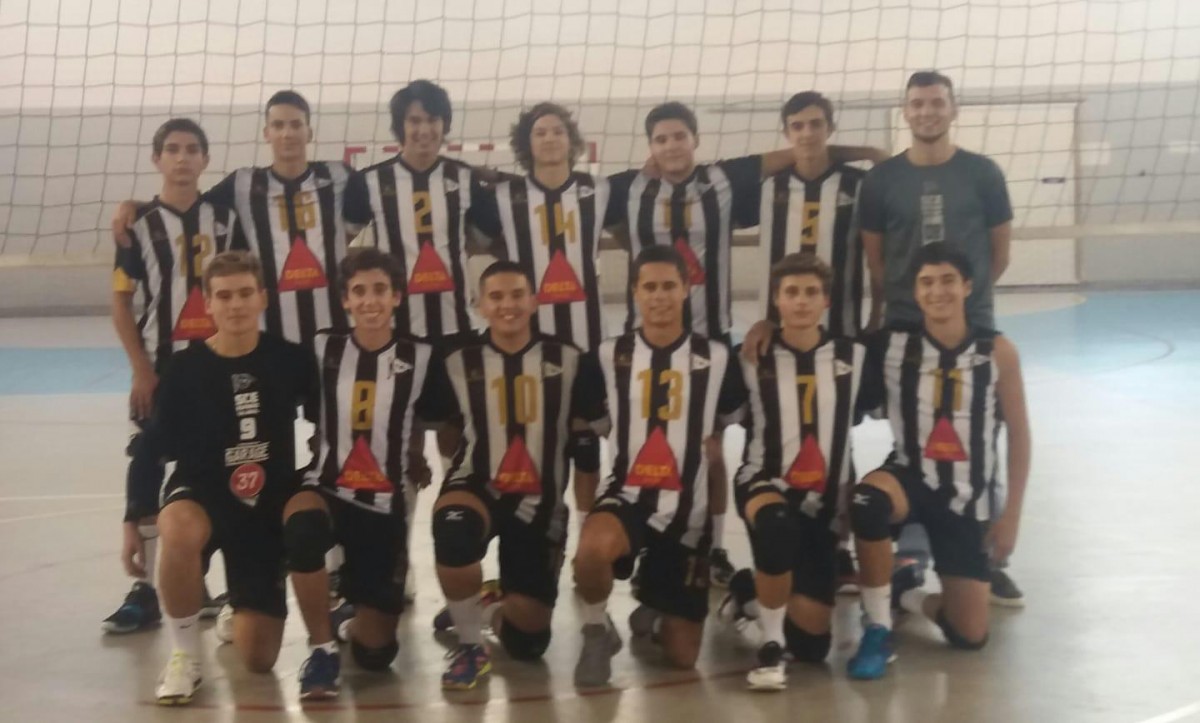 Voleibol: Formação espinhense continua a vencer!