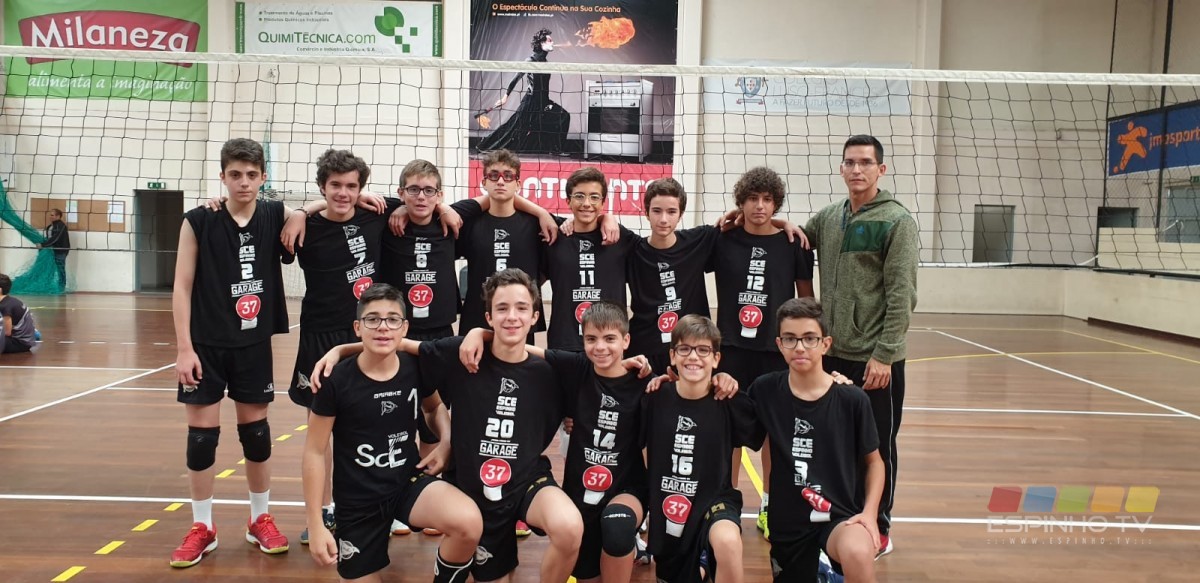 Voleibol SCE: Formação espinhense entra com o pé direito no campeonato