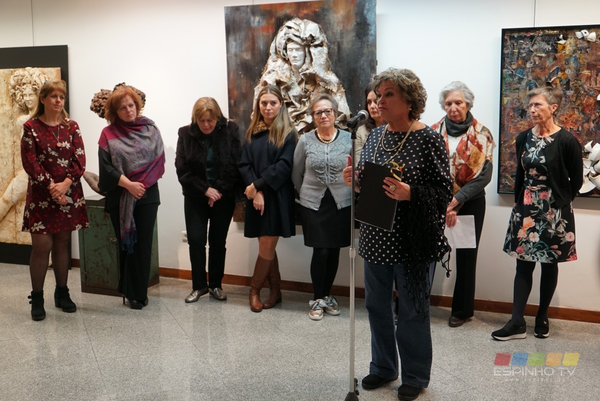 Academia de Arte Sílvia Vale expõem no Centro Multimeios