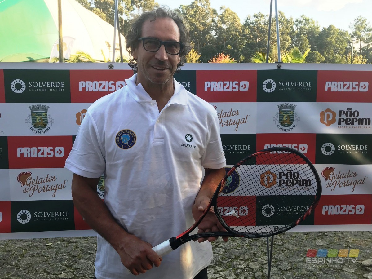 Ténis: Ernesto Sousa campeão