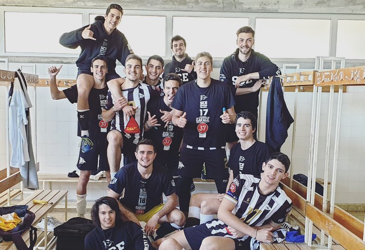 Voleibol SCE: Juniores masculinos apuram-se para a Final8!