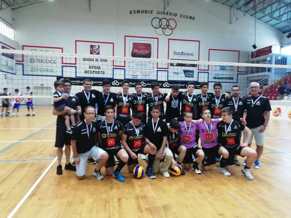Voleibol AAE: Cadetes terminam em 3º lugar
