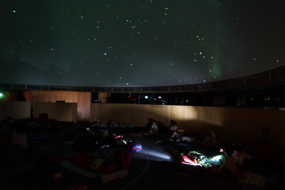 Multimeios organizou mais um “Acampar no Planetário”