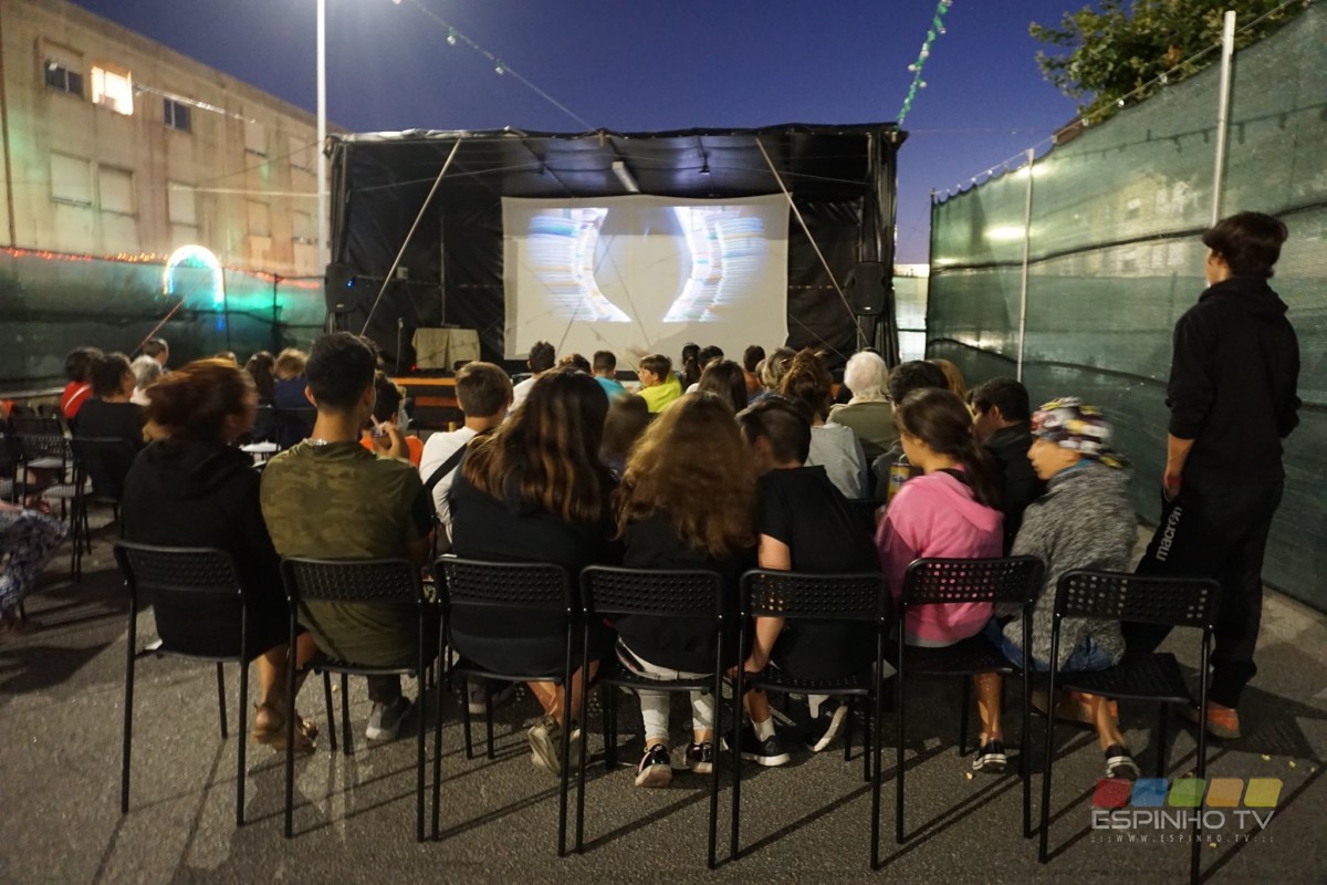 Cinema Infantil no Bairro com Alegria
