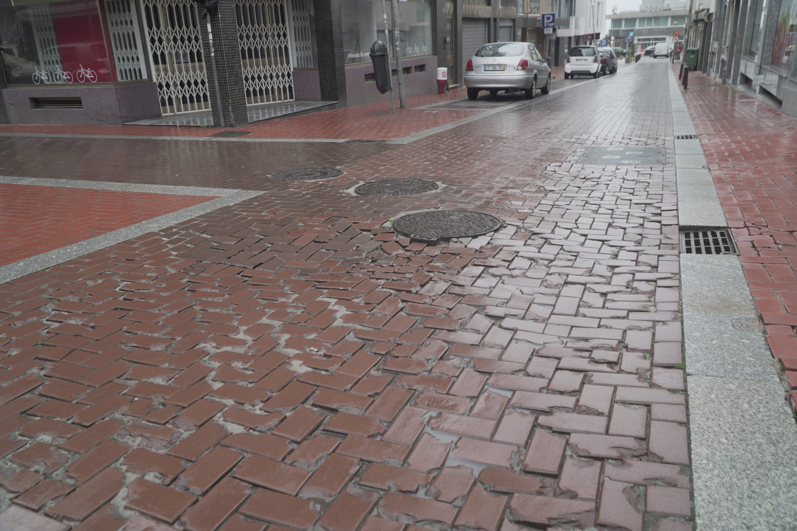 Obras de requalificação na rua 21 entre a rua 16 e a rua 8
