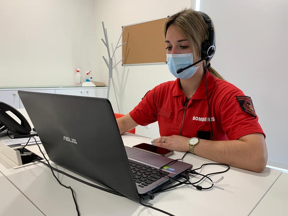 Bombeiros de Espinho reforçam task force de apoio ao agendamento da vacinação