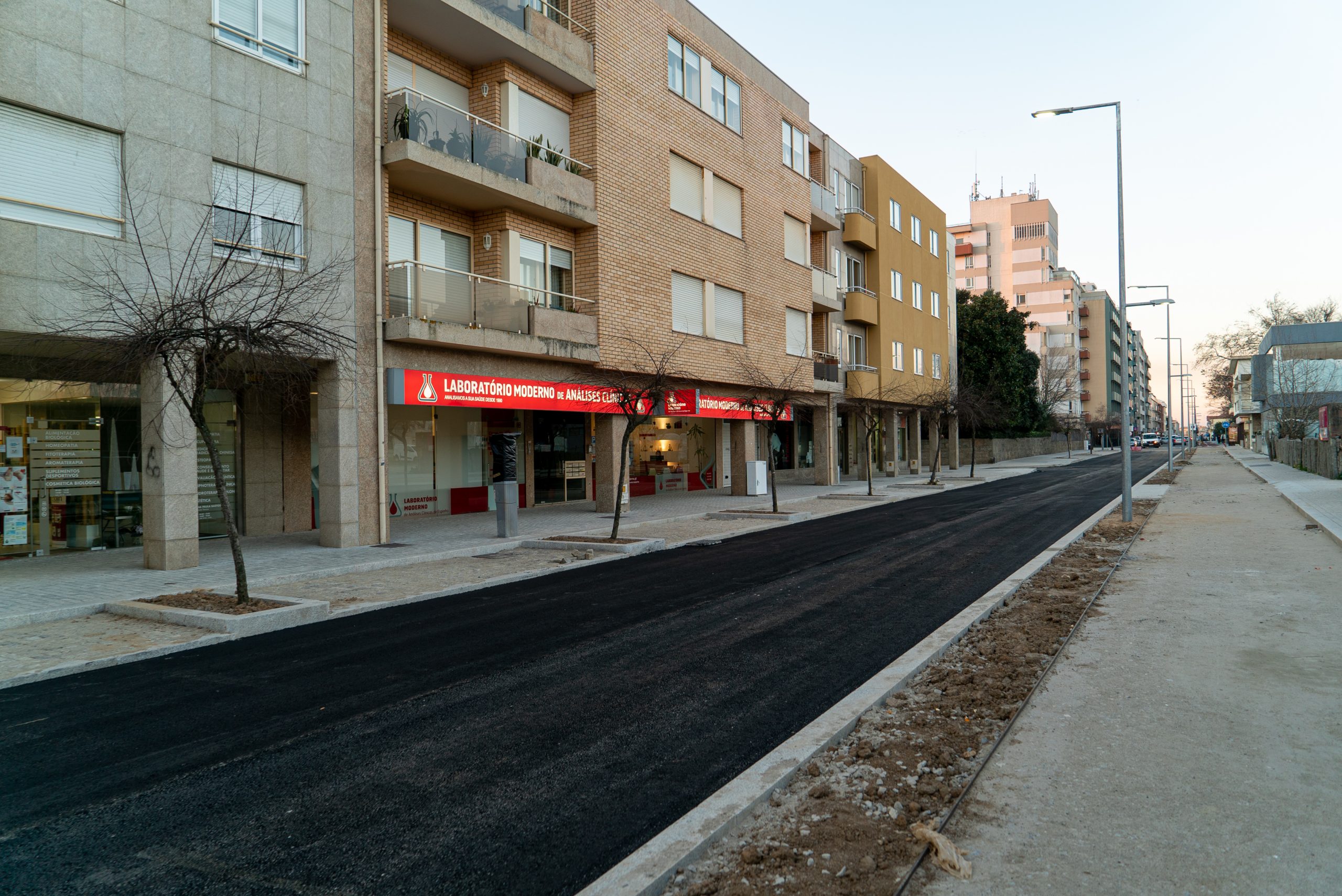 Evolução da obra de requalificação da rua 20