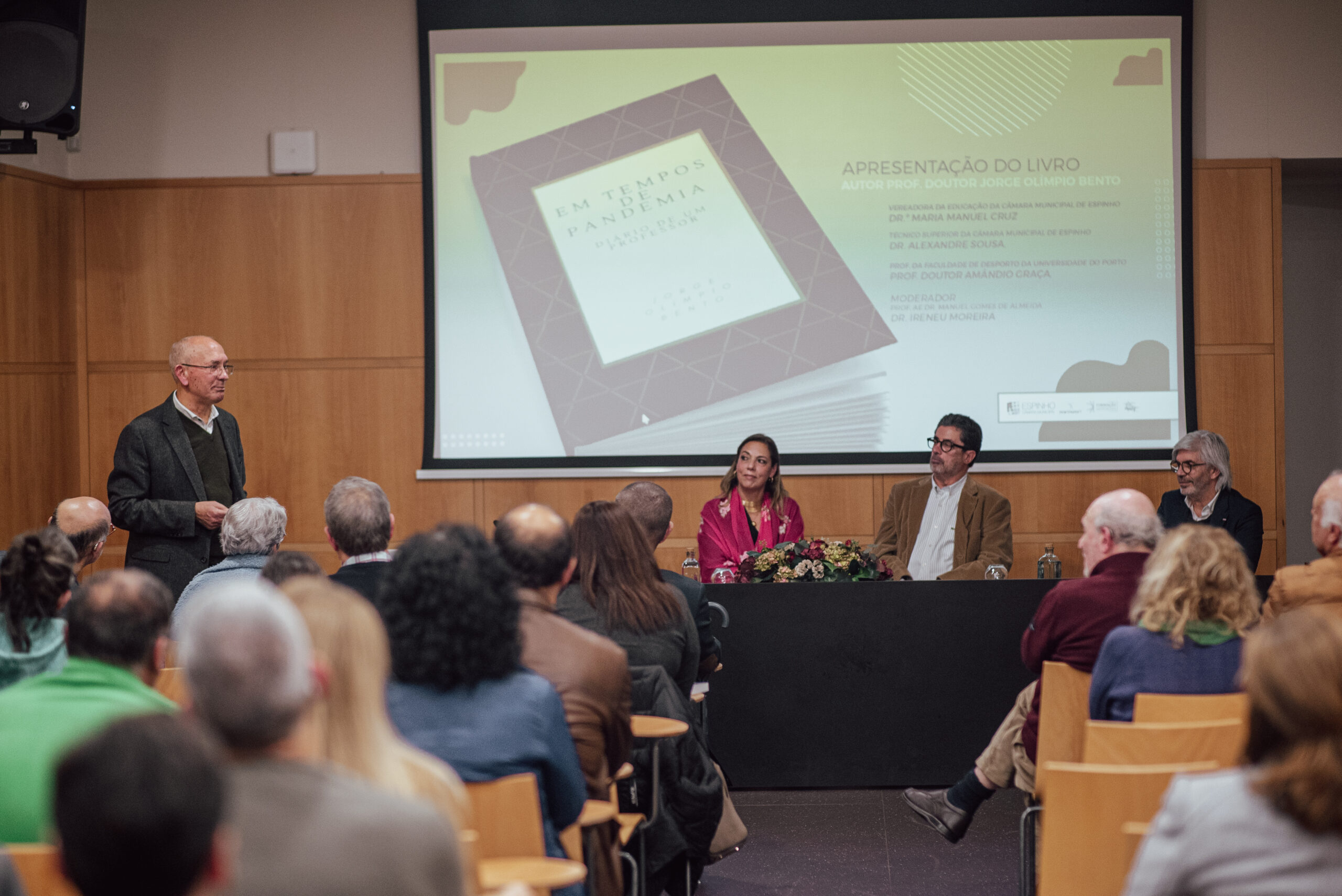 Apresentado o livro “Em Tempos de Pandemia – Diário de um professor”