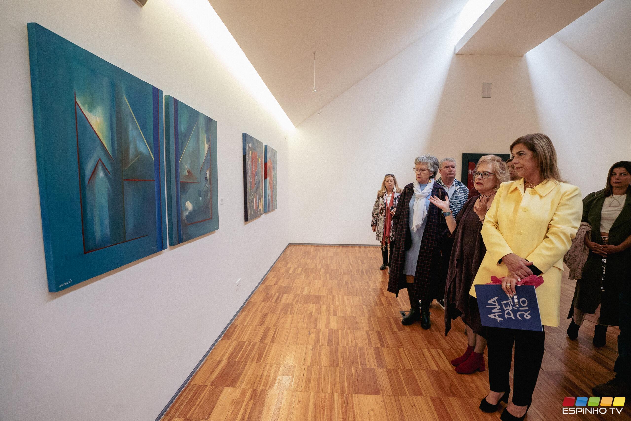 Ana Del Rio – Momentos: uma exposição retrospetiva da pintora no Museu Municipal