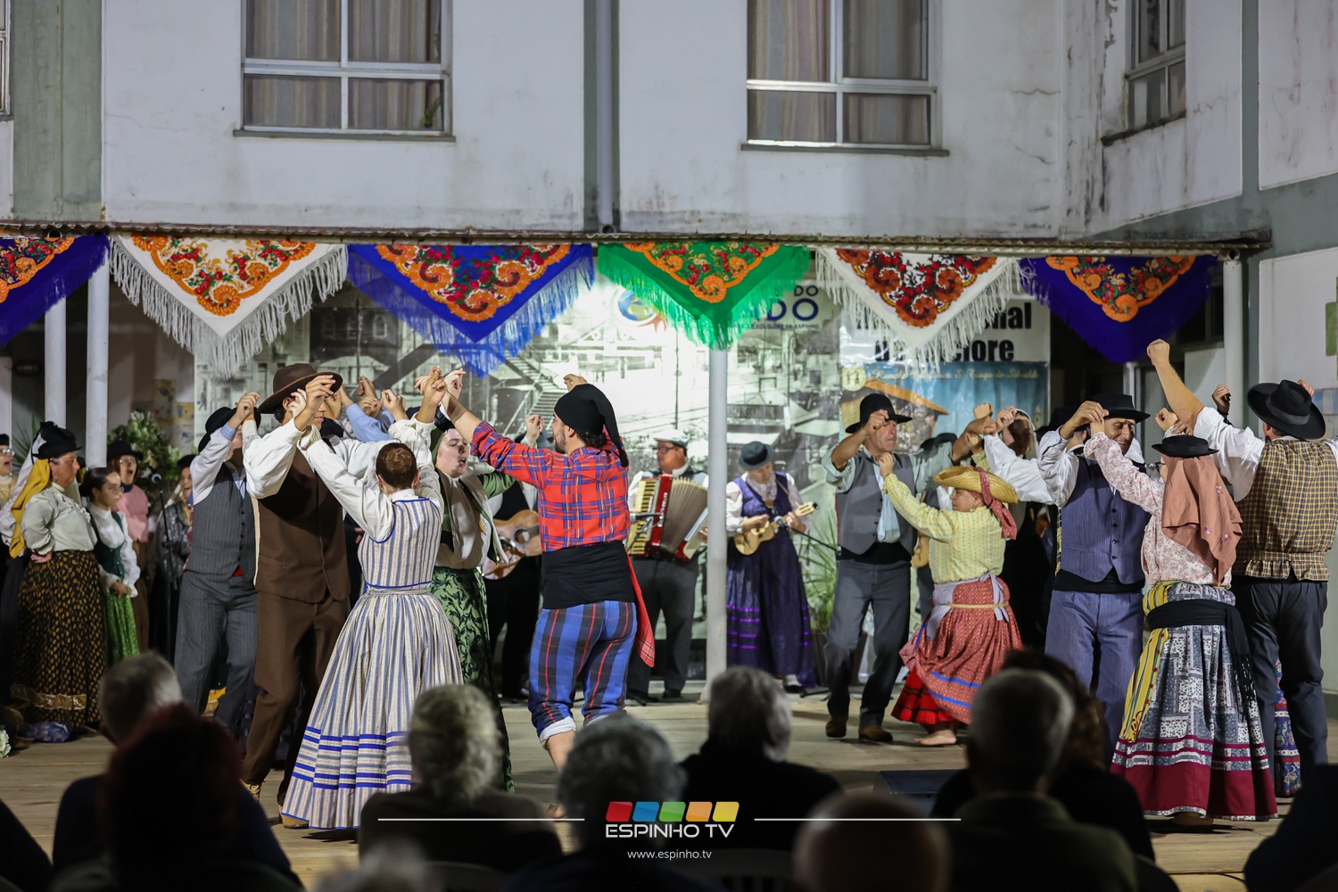Casa da Cultura Santiago acolheu o  Festival Internacional de Folclore de Silvalde