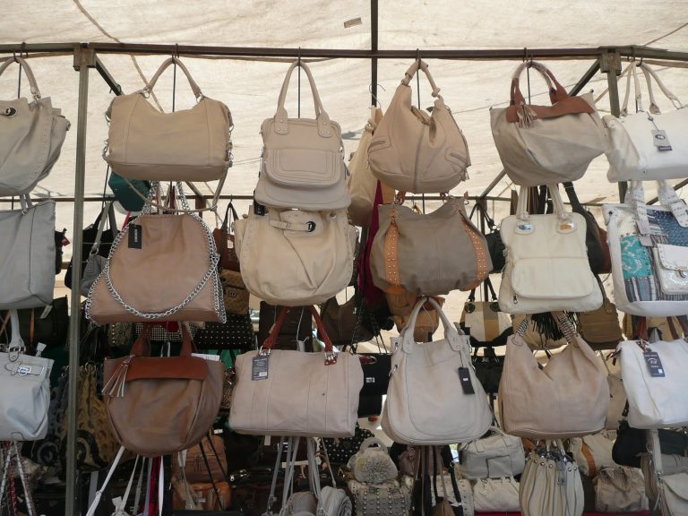 PSP apreende artigos na Feira Semanal de Espinho