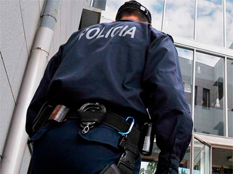 Identificados 2 homens por roubo com recurso a arma elétrica