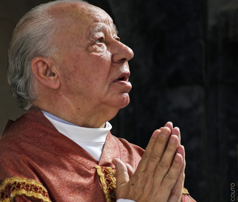 Faleceu o Padre Manuel Moura
