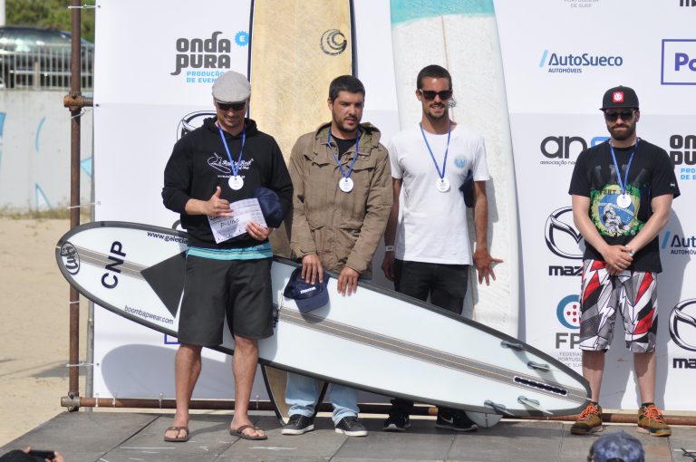 Luís Cruz em 1º lugar (Longboard) na 3ª etapa do Circuito Surf do Norte