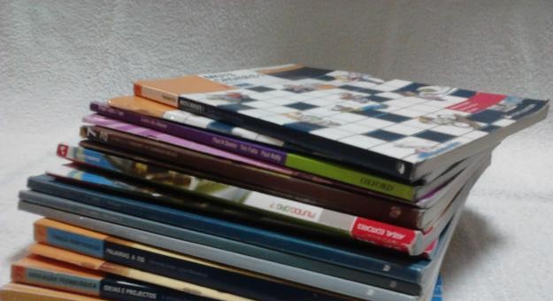 Recolha de Manuais Escolares para Alunos do 2º e 3º Ciclo do Ensino Básico e Secundário Recolha de Manuais Escolares para Alunos do 2º e 3º Ciclo do Ensino Básico e Secundário