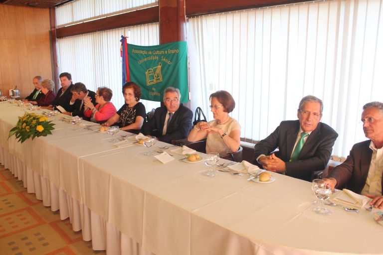 Universidade Sénior fechou o ano com um jantar