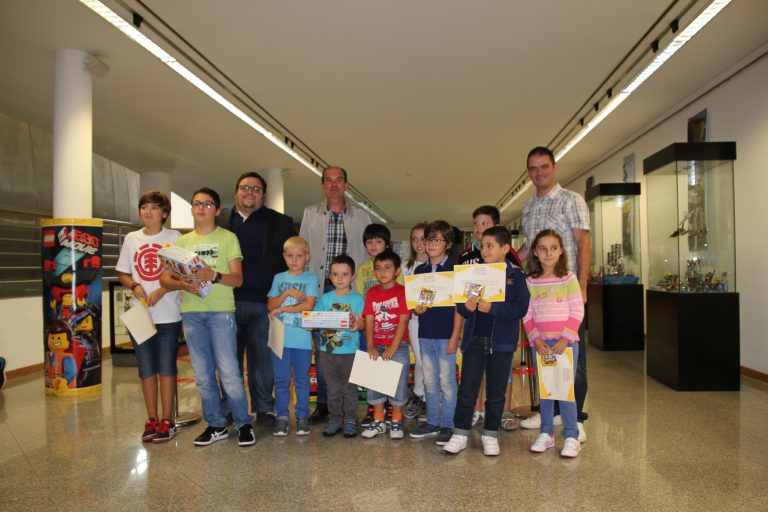 Vencedores do “Concurso Peça-a-Peça” – Exposição Lego no Multimeios Vencedores do “Concurso Peça-a-Peça” – Exposição Lego no Multimeios