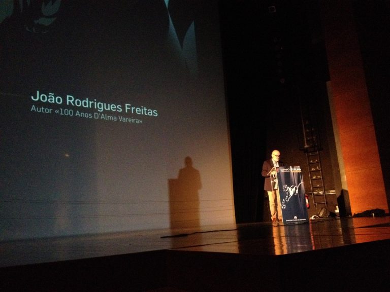 Sessão de lançamento do livro “100 Anos D’Alma Vareira” Sessão de lançamento do livro “100 Anos D’Alma Vareira”