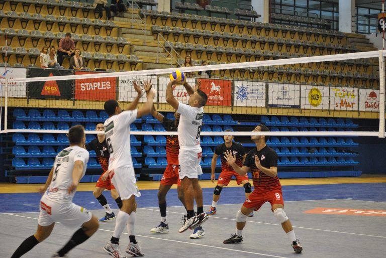 Voleibol SCE: Jornada dupla vitoriosa