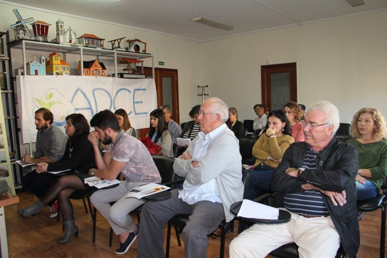 Sessão Pública na Freguesia de Silvalde