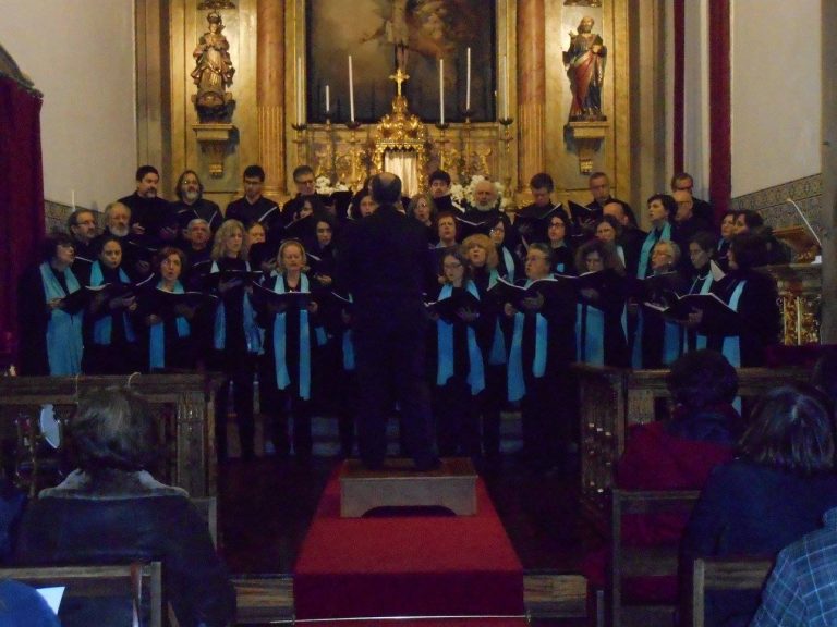 Amigos da Música marcam presença em Encontro de Coros
