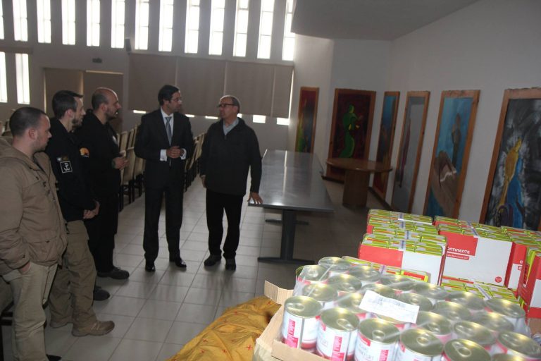 Sector Social da Paróquia de Espinho recebe géneros alimentares do evento Airsoft Solidário