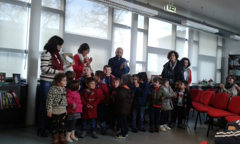 Entregues os prémios aos vencedores do Concurso de Postais de Natal da AESMGA Entregues os prémios aos vencedores do Concurso de Postais de Natal da AESMGA