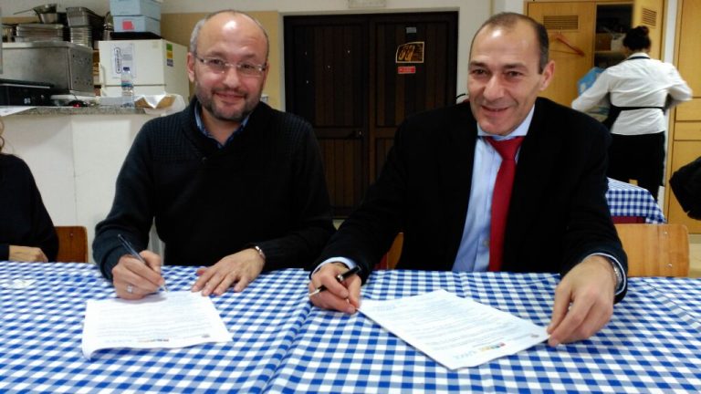 EspinhoTV assina protocolo com a AEMGA EspinhoTV assina protocolo com a AEMGA