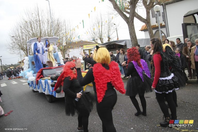 Carnaval da Idanha desfilou pelas ruas da freguesia