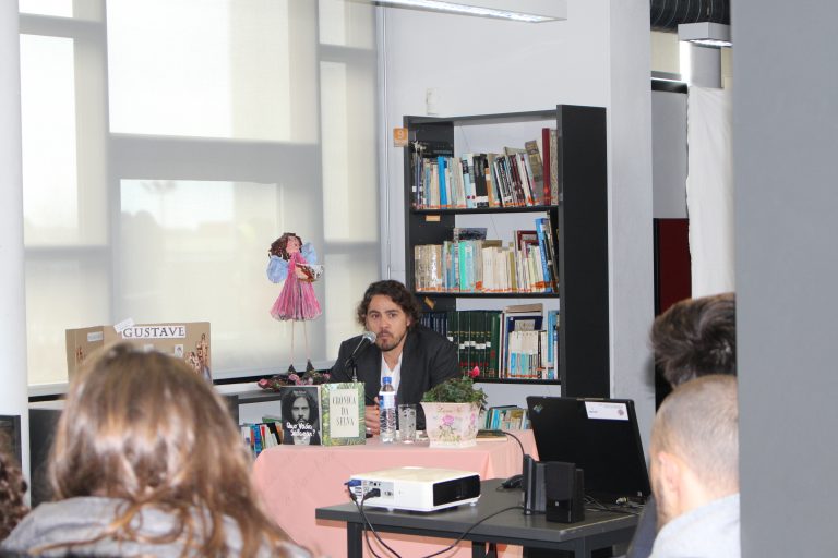 Biblioteca Escolar da EMGA recebeu Tiago Salazar