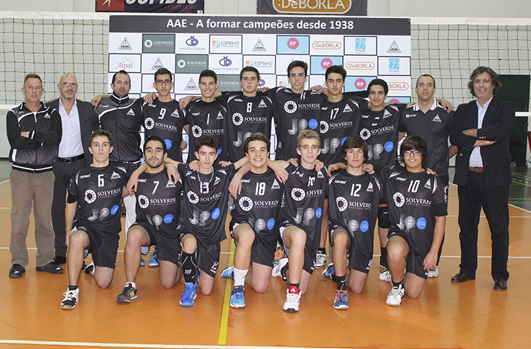 Voleibol: Académica de Espinho vence o Esmoriz Voleibol: Académica de Espinho vence o Esmoriz